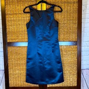 max and cleo SZ 2 navy sleeveless shinny cocktail dress